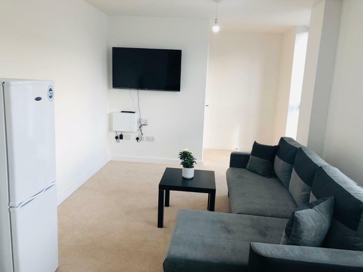 Showcase - Highcross House Apartment *